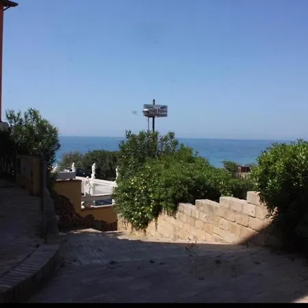 Le Castella Beach S.f. Apartment *